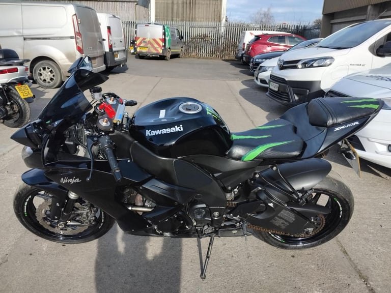 2009 09 KAWASAKI ZX 1000 ZX10 E9F BLACK SPORT BIKE NEW MOT HPI CLEAR