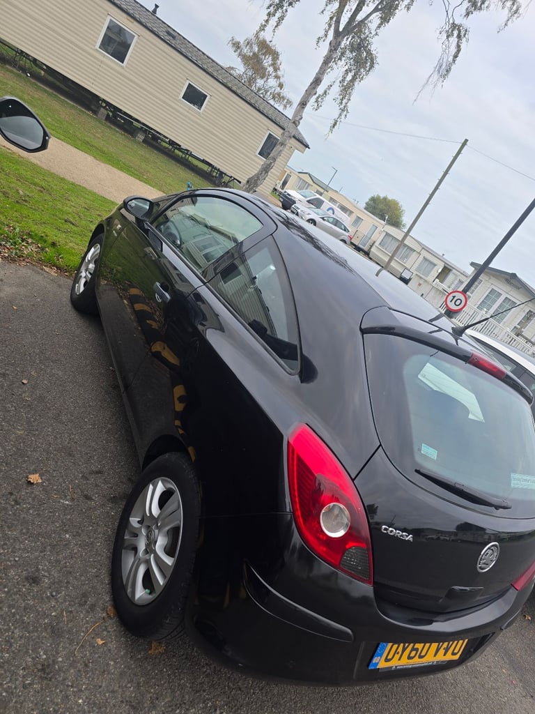 vauxhall corsa 1.2 16v 2 owners, low 57k miles 5 speed manual 