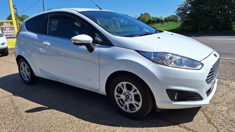 FORD FIESTA 1.5 TDCi ECOnetic Titanium 2015