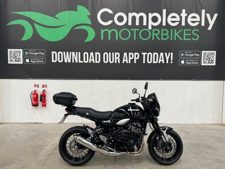 KAWASAKI Z900RS 2020 - ONLY 3570 MILES FROM NEW!