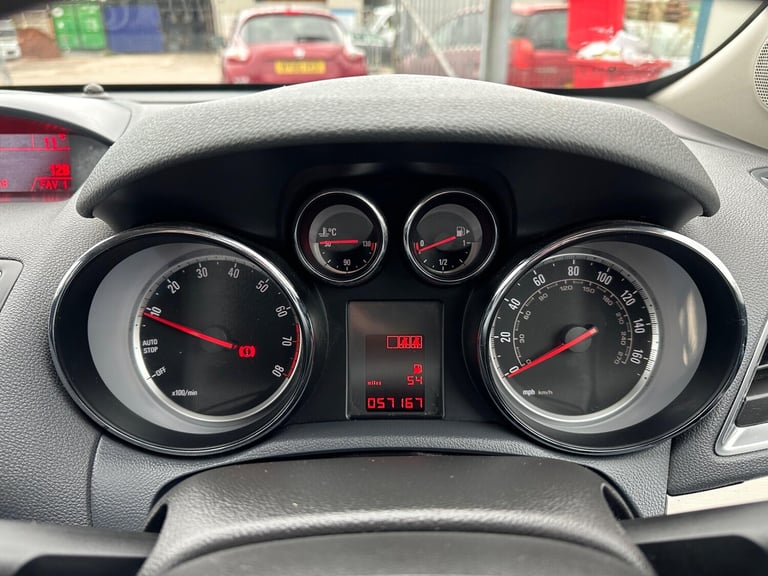 2016 Vauxhall Mokka 1.6i SE 5dr HATCHBACK PETROL Manual