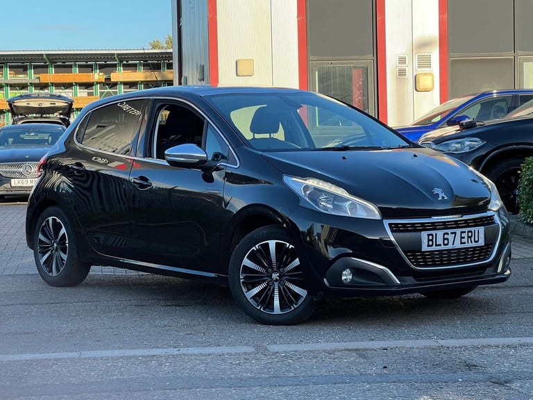 2017 Peugeot 208 1.2 PureTech Allure Premium Hatchback 5dr Petrol Manual Euro 6 (s/s) (82 ps Hatc...