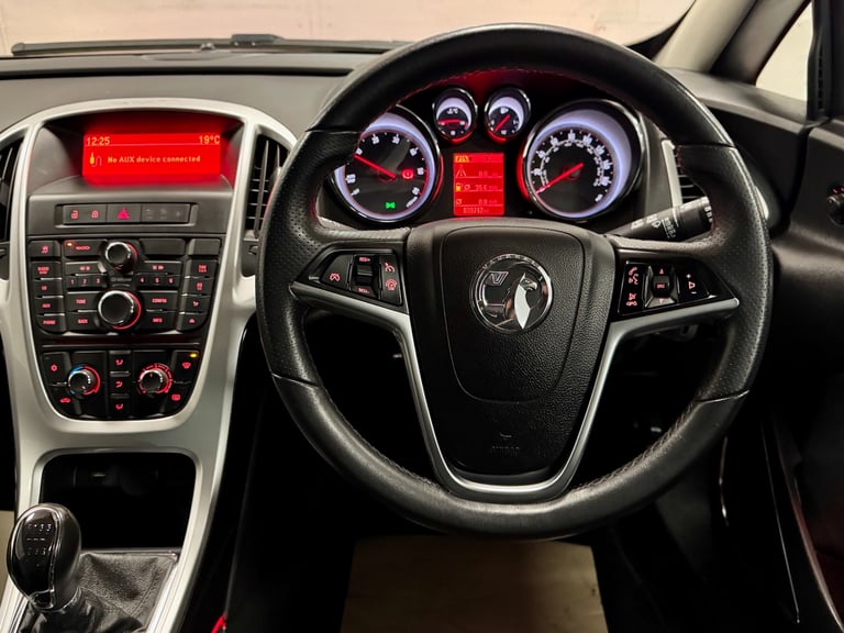 2015 Vauxhall Astra GTC 1.6 CDTi 16V ecoFLEX 136 SRi 3dr HATCHBACK Diesel Manual