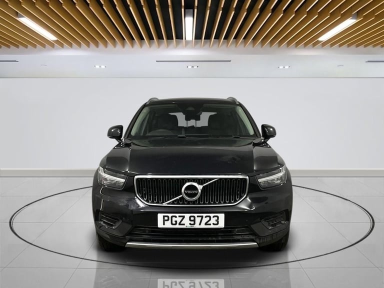 2020 Volvo XC40 2.0 D3 MOMENTUM 5d 148 BHP Estate Diesel Automatic