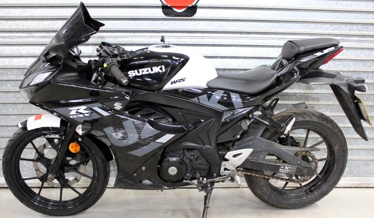 2018 18 SUZUKI GSXR 125 ABS GSX-R125 LEARNER LEGAL TRADE SALE BLACK 41K NEW MOT