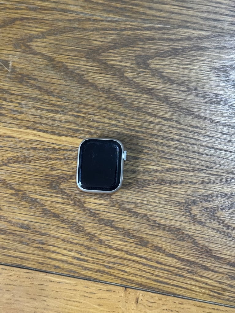 Apple Watch Series 8 41mm Starlight Cellular