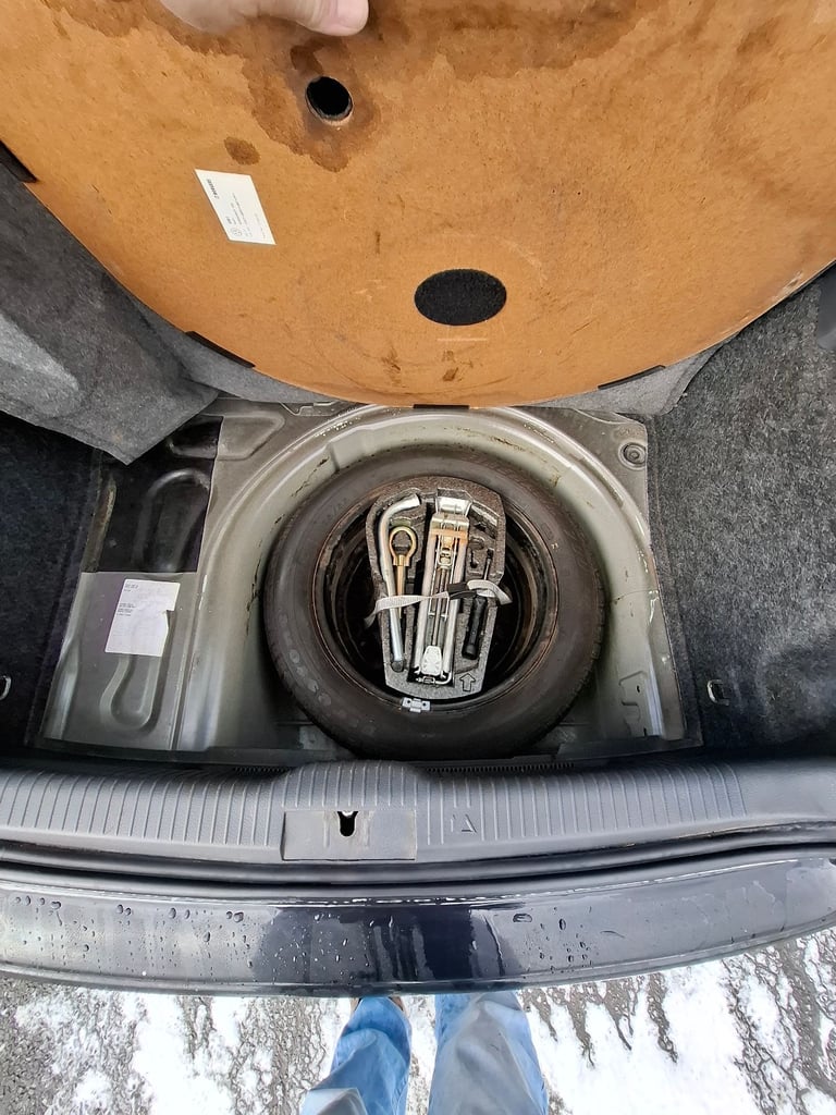 Volkswagen, POLO, Hatchback, 2008, Manual, 1422 (cc), 5 doors