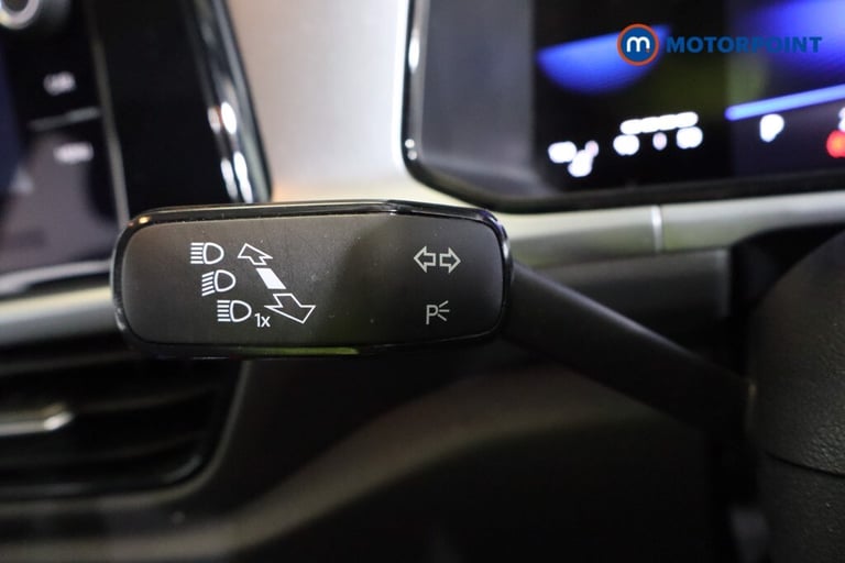 2022 Volkswagen T-Roc 1.5 TSI Life 5dr DSG SUV Petrol Automatic