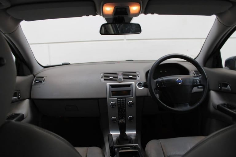 2007 Volvo C30 2.0 SE Lux Coupe 2dr Petrol Manual (177 g/km, 143 bhp) Coupe Petrol Manual