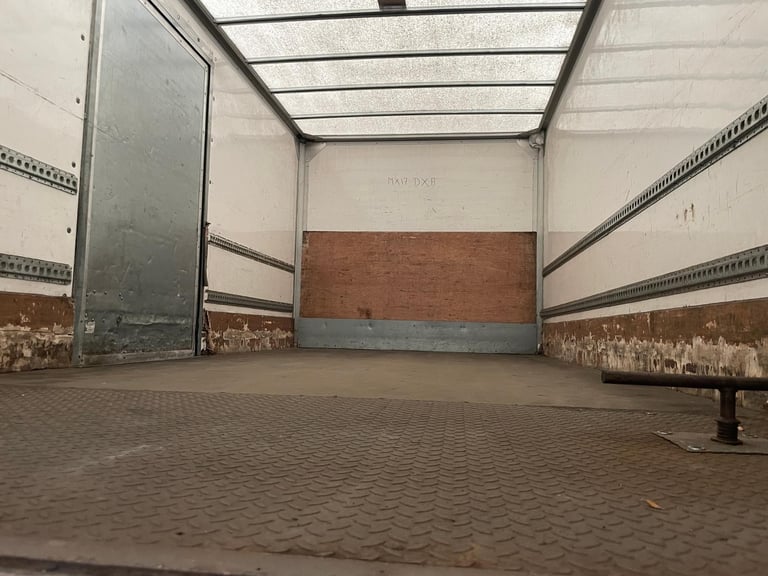 DAF LF 180 4X2 *EURO 6* 12 TONNE BOX – 2017 – MX17 DXA