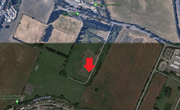 Land Plot for sale 10 Mins from London Heathrow - Good investment - Possible Build in Future?