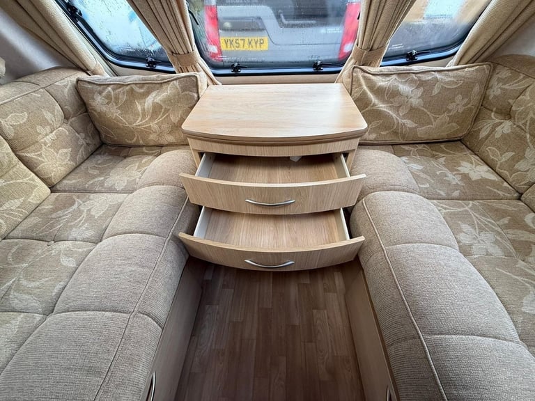 Coachman Amara 450/2 2008