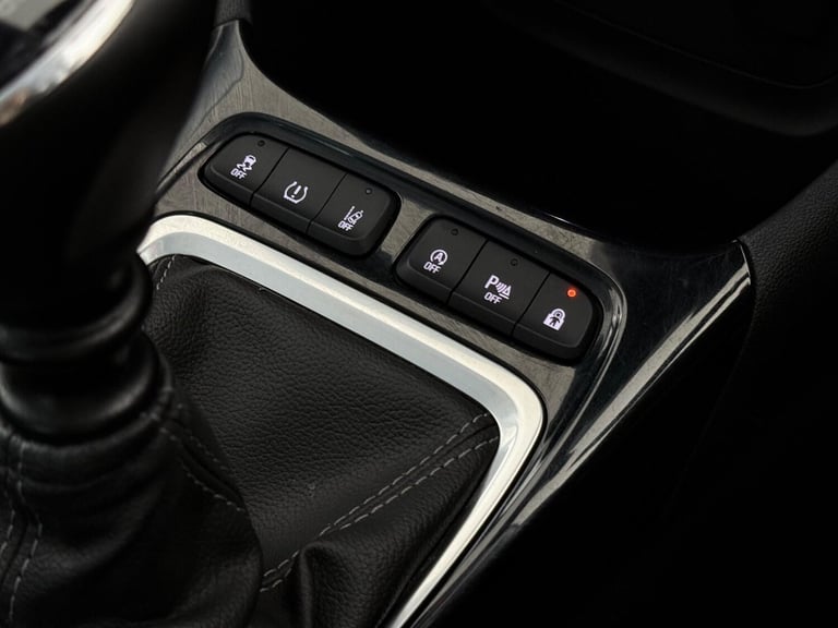 2021 Vauxhall Crossland 1.2 Turbo Griffin 5dr HATCHBACK PETROL Manual