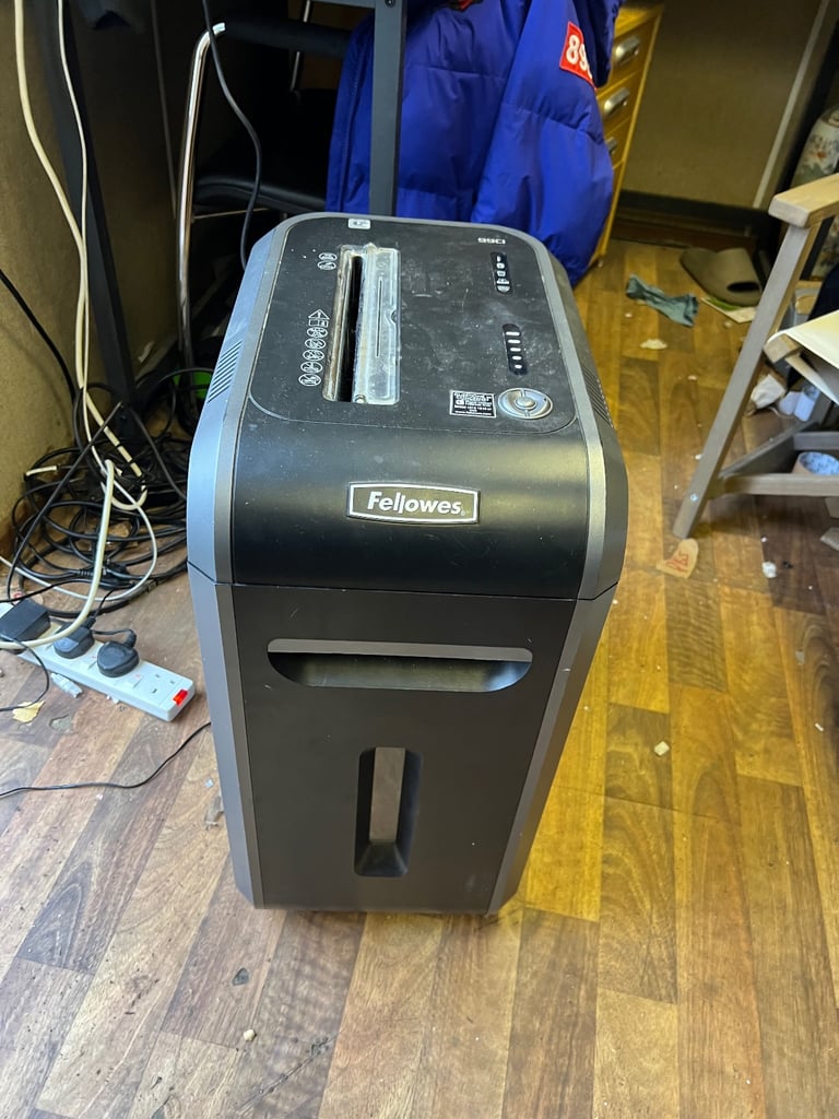 image for FELLOWES paper shredder RRPV£500