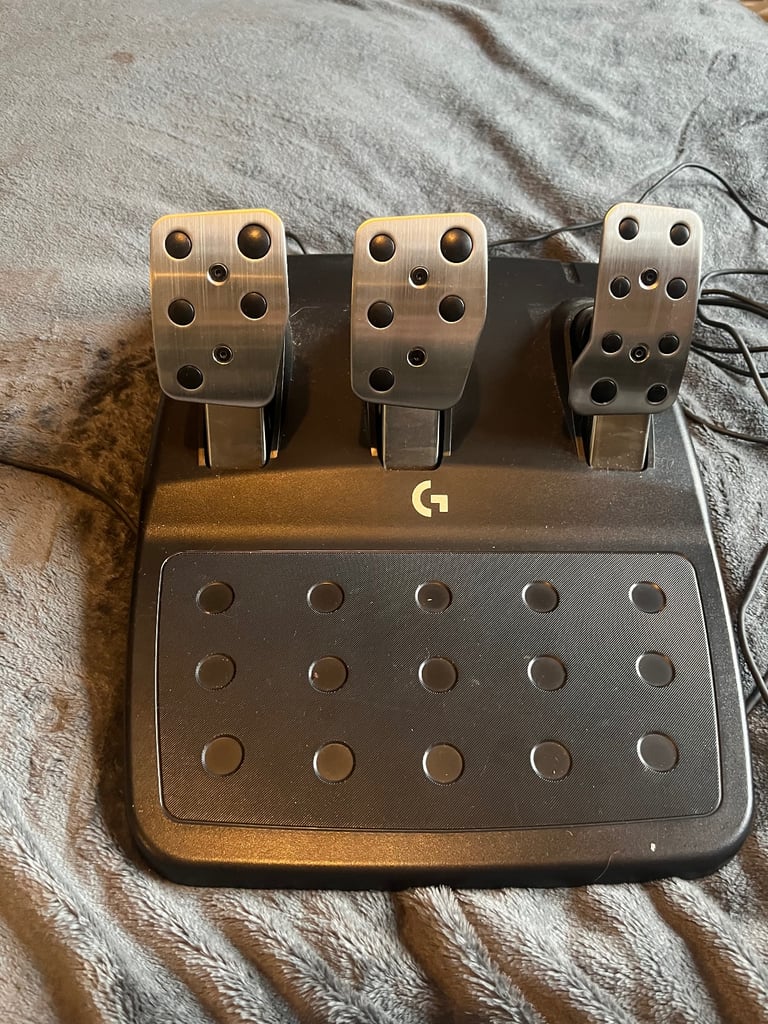 Logitech G29 Driving Force Racing Wheel + Pedals + Shifter (PS5/PS4/PC Compatible)