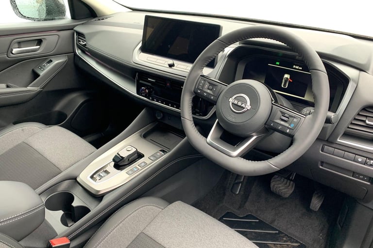 2025 Nissan Qashqai 1.5 E-Power N-Connecta [Glass Roof] 5dr Auto Hatchback Hybrid Automatic