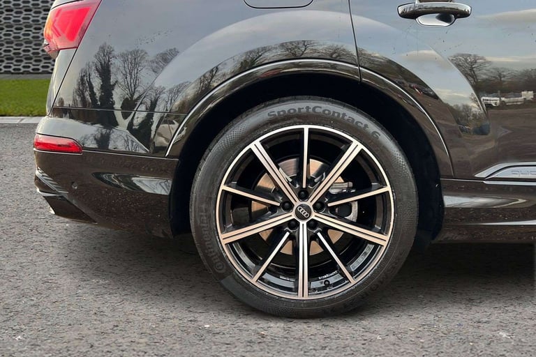 2022 Audi Q7 55 TFSI Quattro Black Edition 5dr Tiptronic [C+S] SUV Petrol Automatic