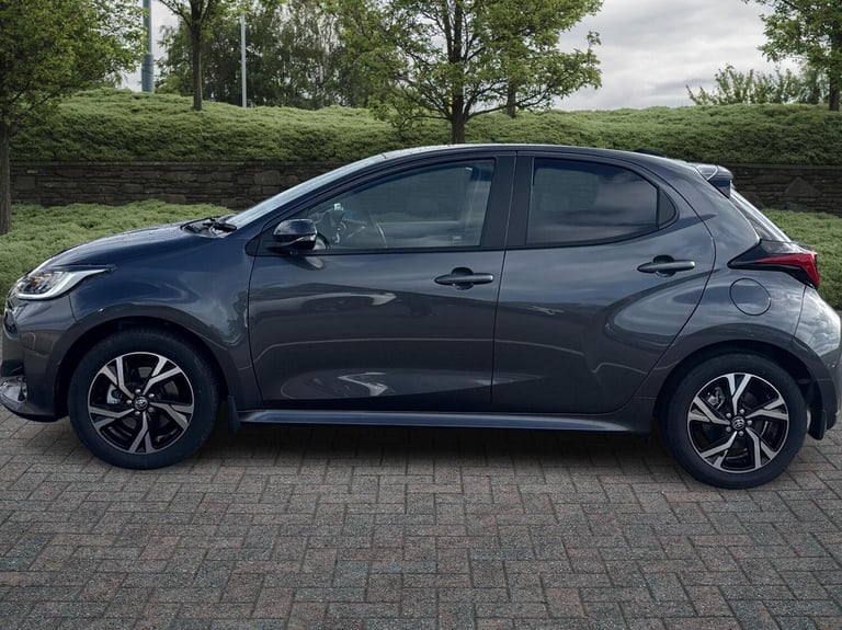 2025 Toyota Yaris 1.5 Hybrid Design 5dr CVT Hatchback Hybrid Automatic