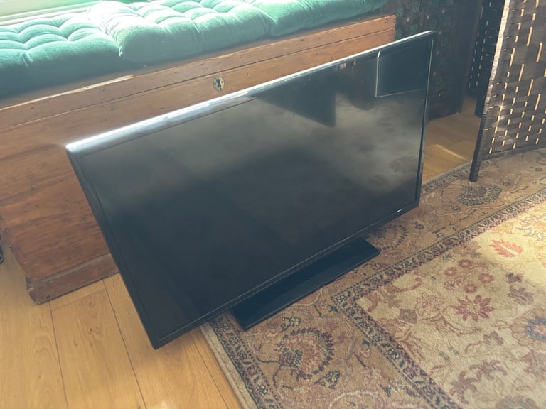 image for Digihome 32 inch LED TV