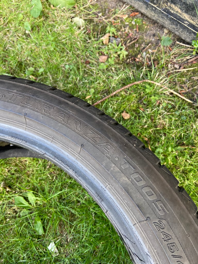 245 40 r19 tyres