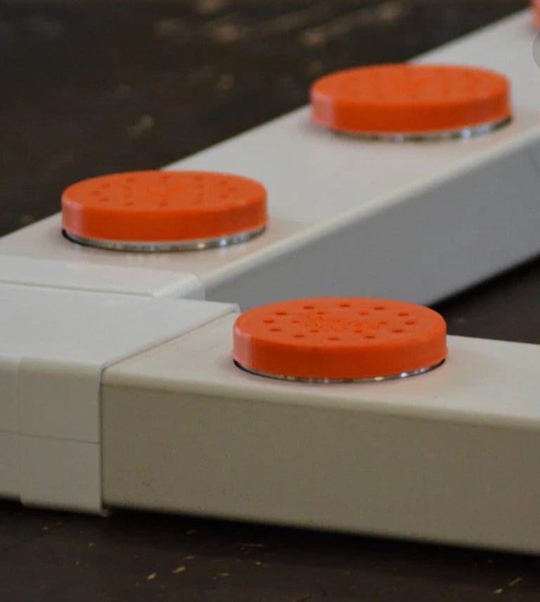 20 pot dog sniffer trainer