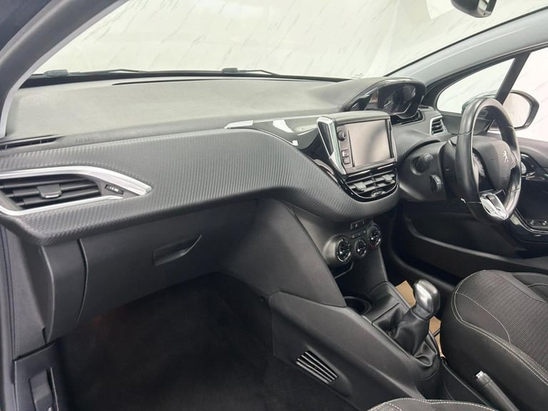 2018 Peugeot 208 1.2 PureTech Allure Premium Hatchback 5dr Petrol Manual Euro 6 (s/s) (82 ps Hatc...
