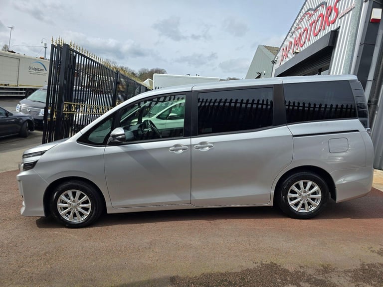 WE HAVE 6 MORE VOXY HYBRID AVAILABLE