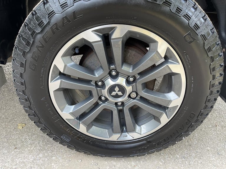 2020 Mitsubishi L200 2.2 DI-D DC Warrior 4WD Euro 6 (s/s) 4dr PICK UP Diesel Manual