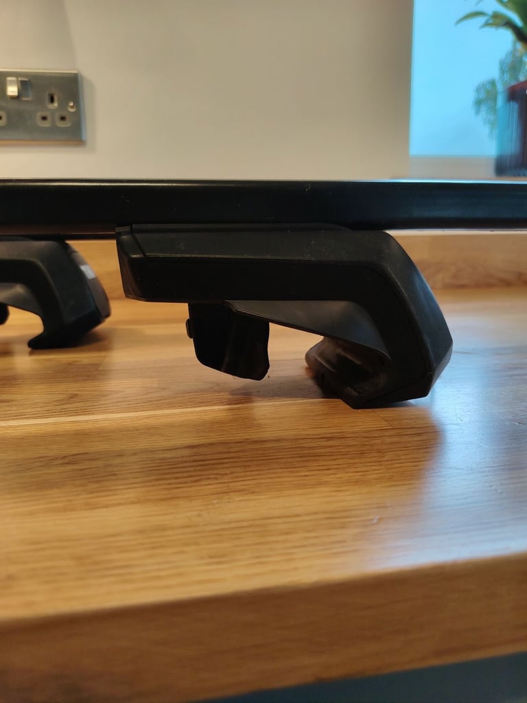 Roof bars