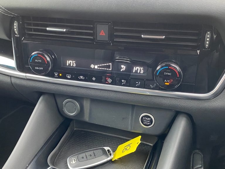 2022 Nissan Qashqai 1.3 DiG-T MH N-Connecta 5dr HATCHBACK PETROL Manual