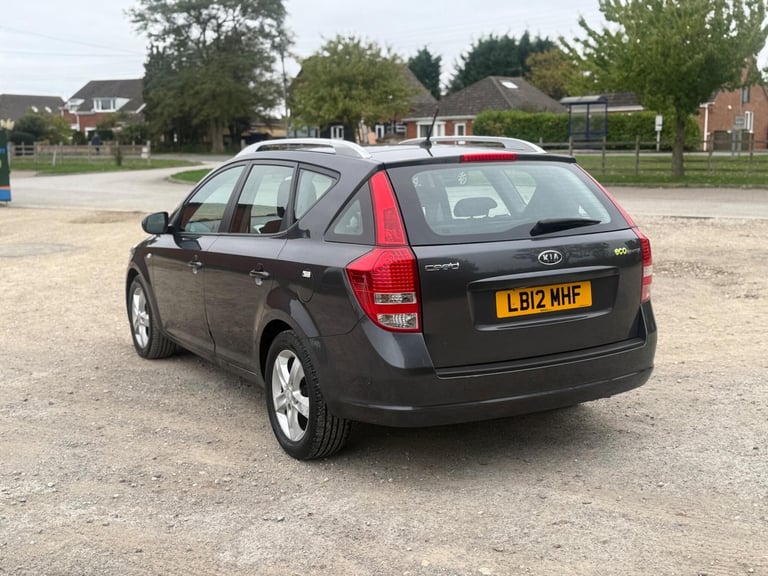 2012 Kia Ceed 1.6 CRDi EcoDynamics 2 Sports Wagon Euro 5 (s/s) 5dr ESTATE Diesel Manual