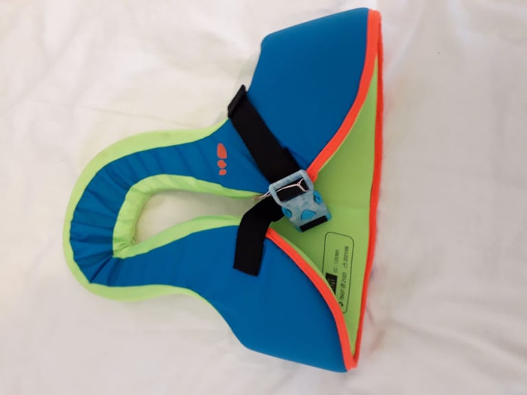 Kids floating vest