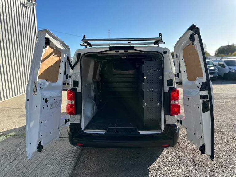 2021 Vauxhall Vivaro 1.5 Turbo D 2900 Edition L2 H1 Euro 6 (s/s) 5dr PANEL VAN Diesel Manual