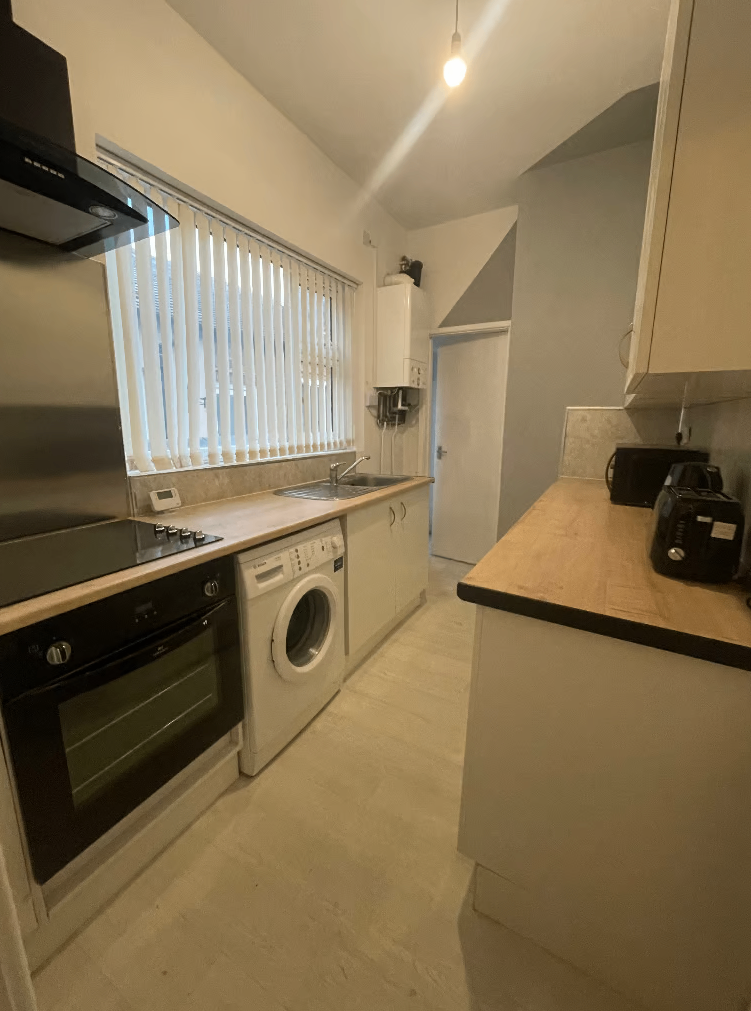 Spacious and Cosy Single Room available for Rent in – ST4 6EE