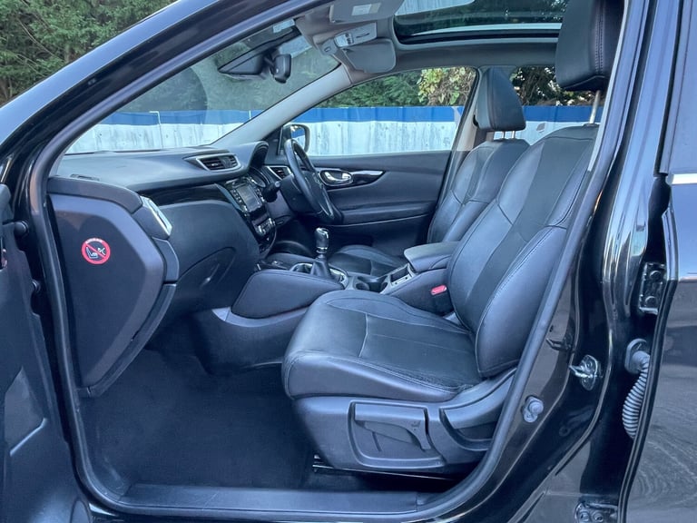 2015 Nissan Qashqai 1.6 DIG-T Tekna SUV 5dr Petrol Manual 2WD Euro 6 (s/s) (163