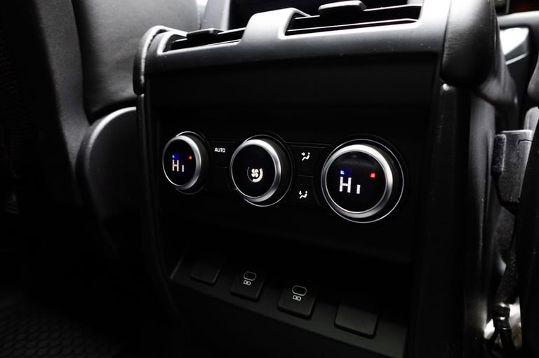 2022 Land Rover Defender 110 3.0 D300 MHEV X-Dynamic HSE SUV 5dr Diesel Auto 4WD Euro 6 (s/s) (30...