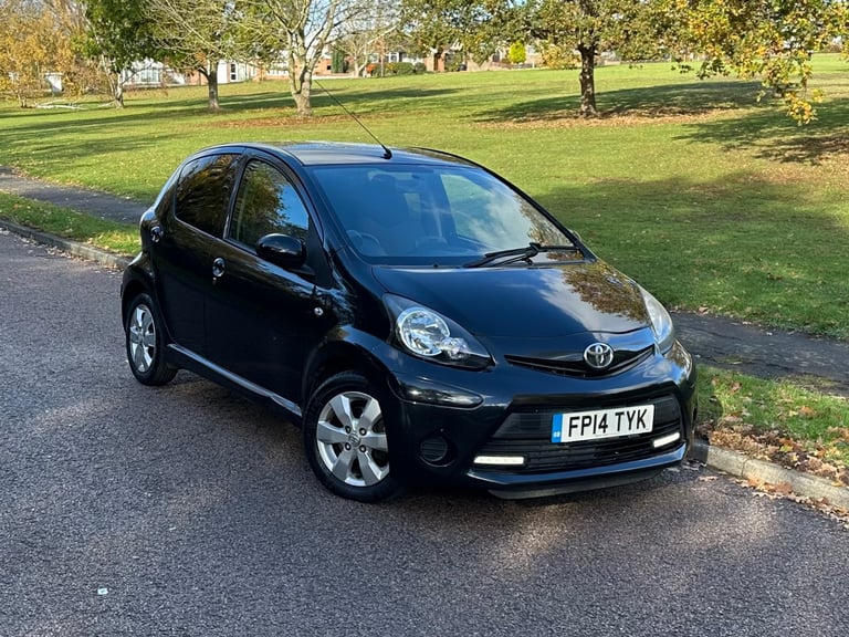 Toyota, AYGO, Hatchback, 2014, Manual, 998 (cc), 5 doors