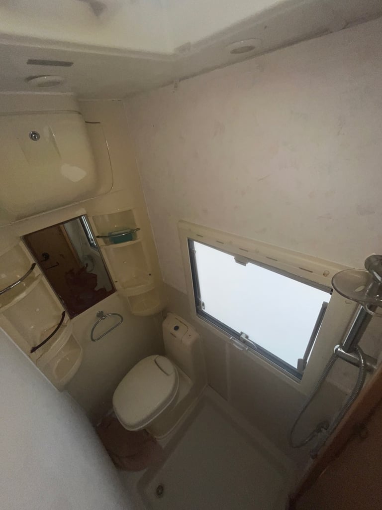 2007 fixed bed elddis caravan 4 berth touring caravan