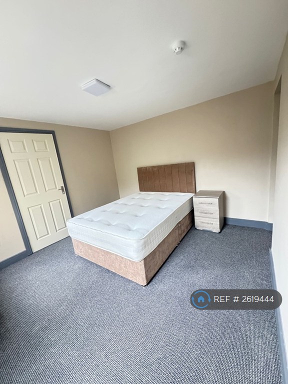 6 bedroom house in Keswick Road, Blackpool, FY1 (6 bed) (#2619444)