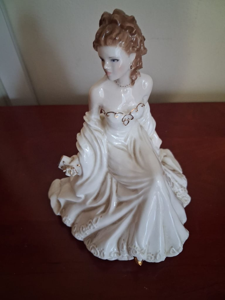 Royal Worcester figuerine