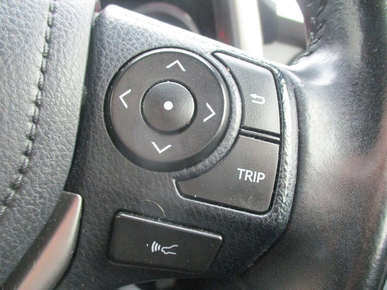  Toyota RAV4 2.5 VVT-h Design SUV 5dr Petrol Hybrid CVT Euro 6 (s/s) (197 ps) Petrol/Electric Hyb...