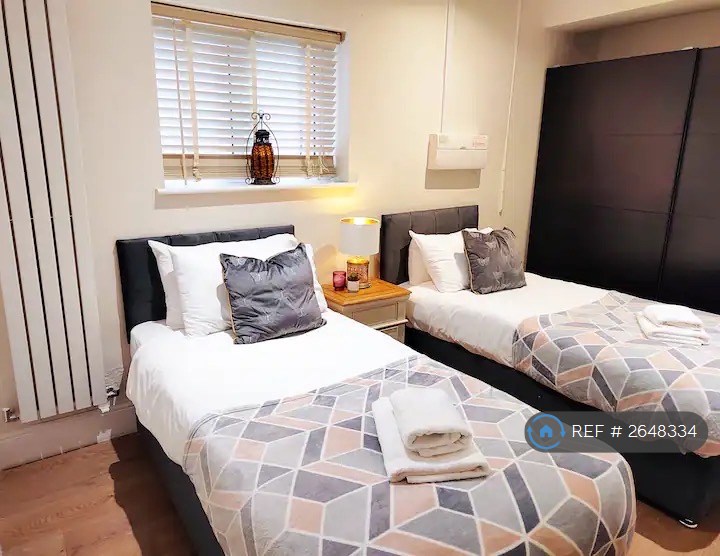 2 bedroom flat in Hauxton, Hauxton, Cambridge, CB22 (2 bed) (#2648334)