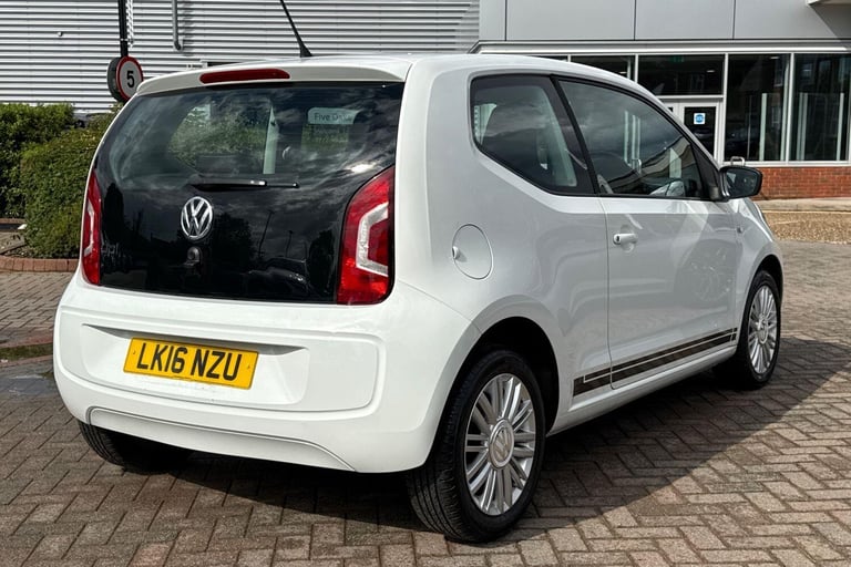 2016 Volkswagen up! 1.0 Look up! Hatchback 3dr Petrol Manual Euro 6 (60 ps) HATCHBACK Petrol Manual