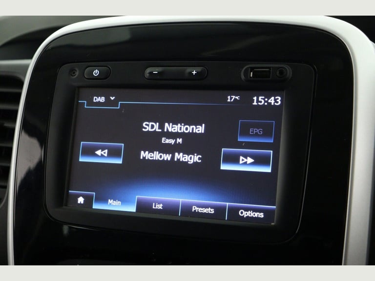 2019 Renault Trafic SL27 ENERGY dCi 125 Sport Nav Crew Van WINDOW VAN DIESEL Manual