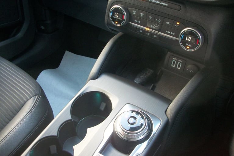  Ford Kuga TITANIUM ED 1.5 EBLUE AUTO Diesel