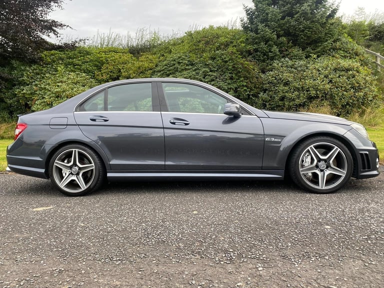 2010 Mercedes-Benz C63 AMG AUTO