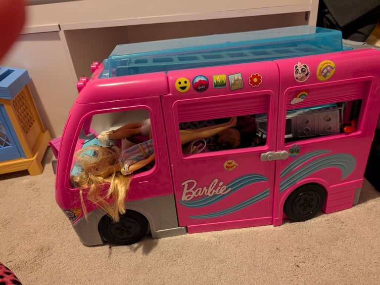 Barbie camper van 