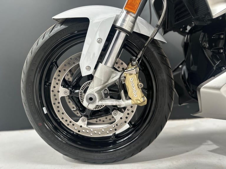 STUNNING LOW MILEAGE 2021/21 BMW R 1250 R SPORT MOTORYCLE 