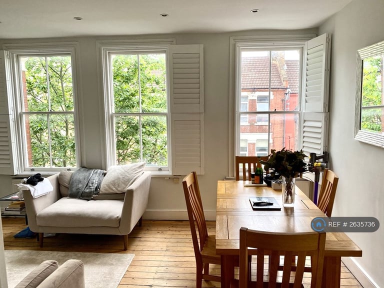 2 bedroom flat in Northlands Street, London, SE5 (2 bed) (#2635736)