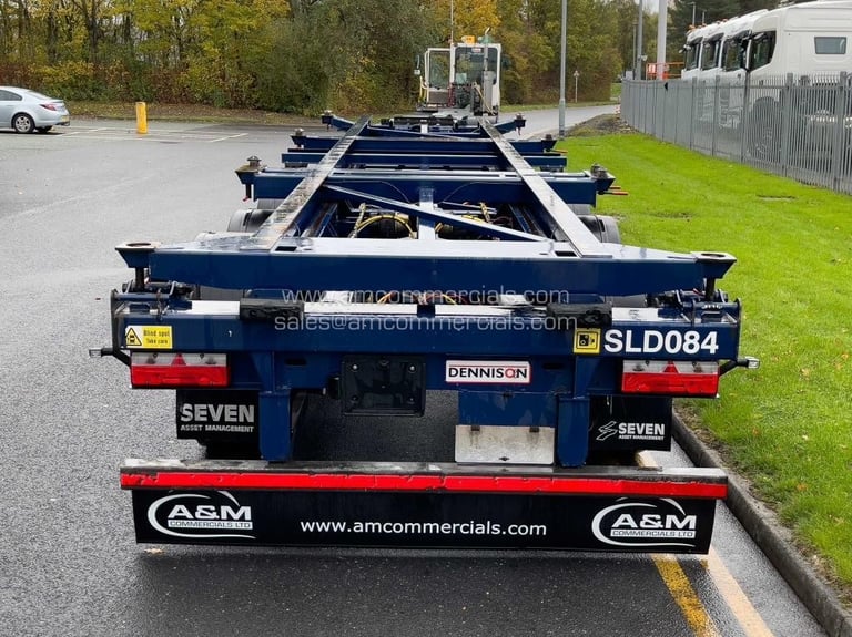 DENNISON SLIDING SKELETAL TRAILER